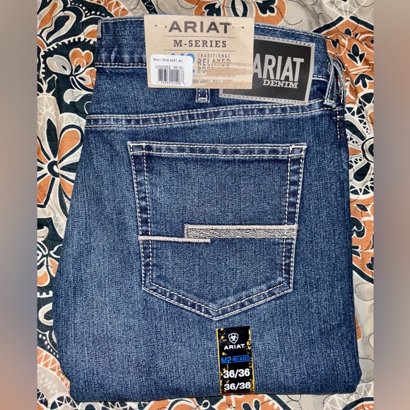 NWT mens ARIAT jeans M2 traditional relaxed fitbootcut SIZE 36x36